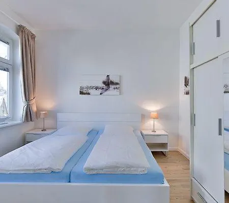 App-6-mit-suedbalkon-in-strandnaher-lage-baederstil-villa-in-wenningstedt-sylt * Wenningstedt-Braderup