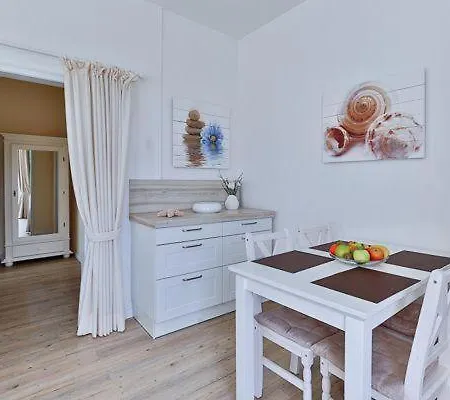 App-6-mit-suedbalkon-in-strandnaher-lage-baederstil-villa-in-wenningstedt-sylt Appartement