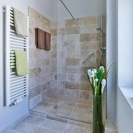 App-6-mit-suedbalkon-in-strandnaher-lage-baederstil-villa-in-wenningstedt-sylt Wenningstedt-Braderup